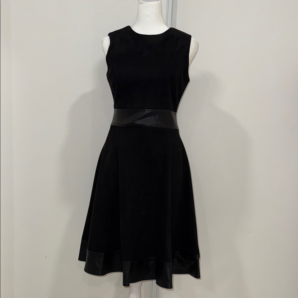 Calvin Klein Leather Suede Flare
Dress size 2